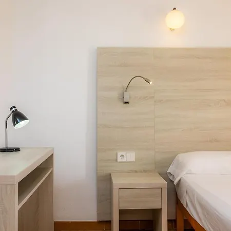 Apto Con Terraza 404 Ξενοδοχείο με διαμερίσματα *